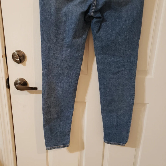 J. Crew Women's Blue Jeans - Picture 4 of 11